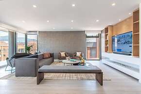 Luxury 4BR in Usaqu n