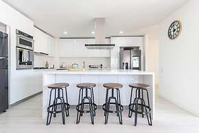 Luxury 4BR in Usaqu n