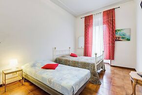 Charming Trastevere Apartment in Heart of Rome