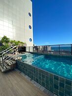 Edificio Promenade II Apt 205