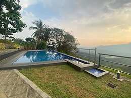 Terrace Cinnamon View