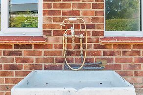 Freshfields, a Countyside Retreat for 8!