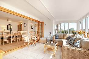 Freshfields, a Countyside Retreat for 8!