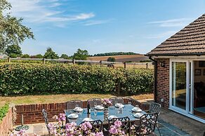 Freshfields, a Countyside Retreat for 8!