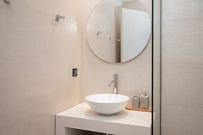 Palm Tree Beach Suites