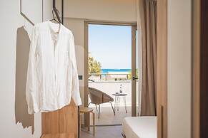 Palm Tree Beach Suites