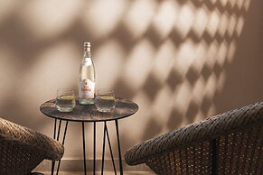 Palm Tree Beach Suites