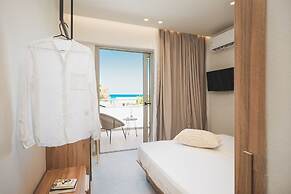 Palm Tree Beach Suites