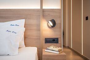 Palm Tree Beach Suites