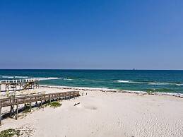 Beachfront 5bed Easybreezy West