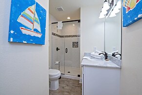 Beachfront 5bed Easybreezy East