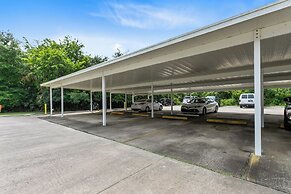 Oasis Apartment Homes