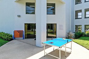 Oasis Apartment Homes