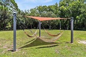 Oasis Apartment Homes