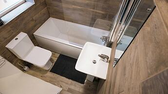 Housesleeps6-garden-parking-familly&contractors