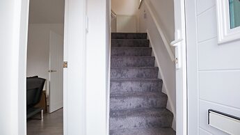 Housesleeps6-garden-parking-familly&contractors