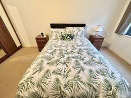 Sea Breeze Retreat in Swansea