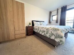 Sea Breeze Retreat in Swansea