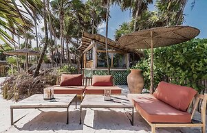 Amana' Tulum, front beach hotel