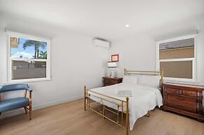 Cozy & Stylish Home Spacious, Fully Equipped Stay