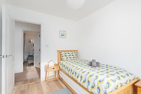 Sea Breeze Your Coastal Sanctuary in Sandown