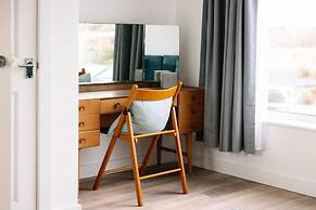 Sea Breeze Your Coastal Sanctuary in Sandown