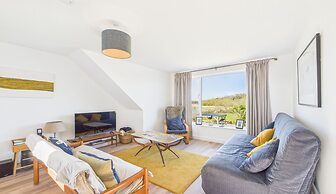 Sea Breeze Your Coastal Sanctuary in Sandown