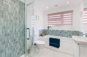 Sea Breeze Your Coastal Sanctuary in Sandown