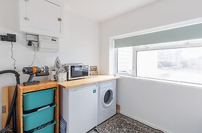 Sea Breeze Your Coastal Sanctuary in Sandown