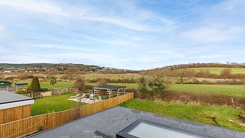 Sea Breeze Your Coastal Sanctuary in Sandown