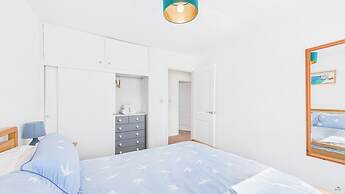 Sea Breeze Your Coastal Sanctuary in Sandown