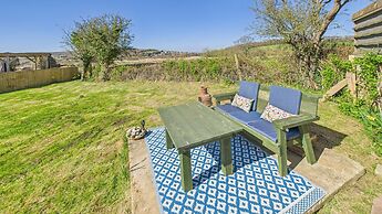 Sea Breeze Your Coastal Sanctuary in Sandown