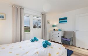 Sea Breeze Your Coastal Sanctuary in Sandown