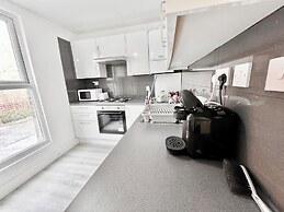 New House 5 rooms 3 bath