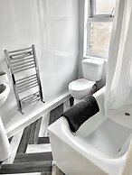 New House 5 rooms 3 bath