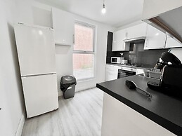 New House 5 rooms 3 bath