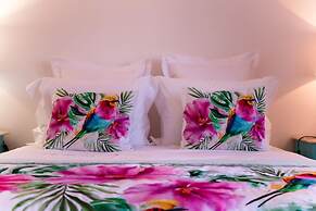 Summer Villa With Heated Private Pool