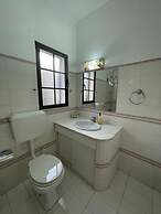 Summer Villa With Heated Private Pool