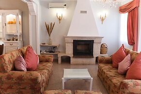 Summer Villa With Heated Private Pool