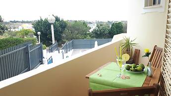 Marina Vila Apartment With Pool