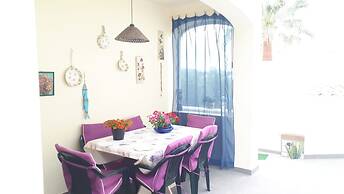 Marina Vila Apartment With Pool