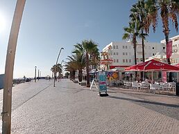 Front Beach Quarteira Ground Floor Girassol Studio