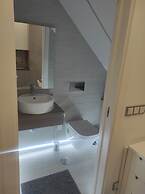 Light Wave Nazare Center 50m Beach