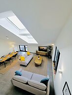 Spacious 3 bedroom large terrace&parking