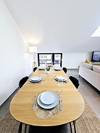 Spacious 3 bedroom large terrace&parking