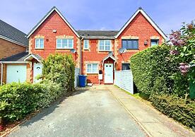 2 Bedrooms - 3 Beds - Quiet Retreat - Parking