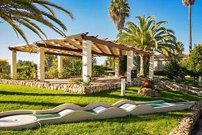 VP Flat With Balcony and Pool View