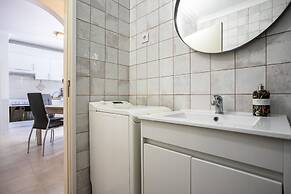 Nice Terrace and Pool Alvor Flat