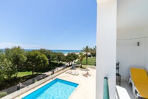 Superb Front Beach Carteia Flat
