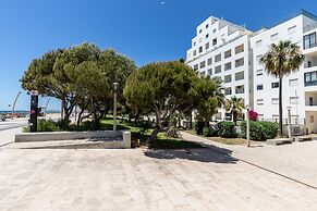 Superb Front Beach Carteia Flat